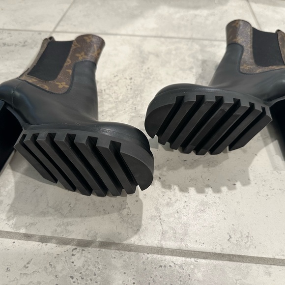 Louis Vuitton Star Trail Ankle Boot - Picture 3 of 5